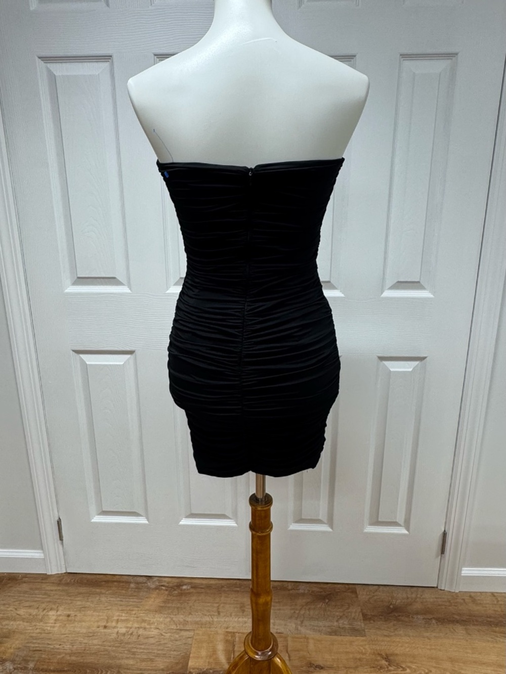 Olga & Maya Black Strapless Ruched Mini Dress - Size S - NEW Without Tags. - Picture 6 of 14